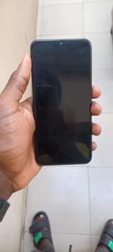 A picture of Samsung a20e