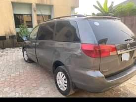 A picture of Car