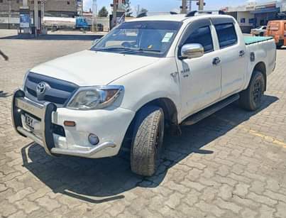 used toyota hilux