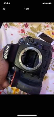 A picture of Nikon 810d