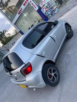A picture of TOYOTA IST
