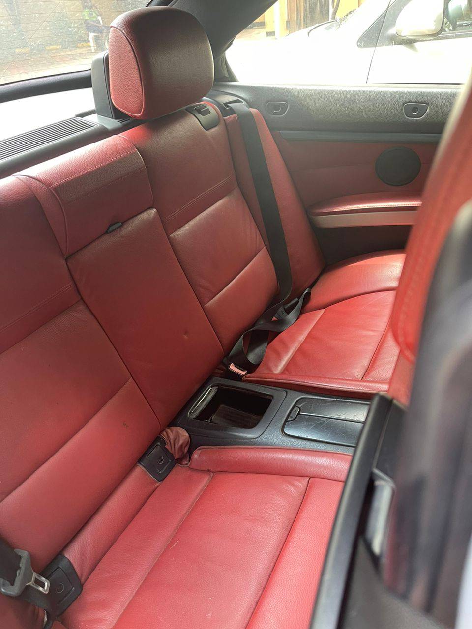 A picture of Bmw Convertible 330i