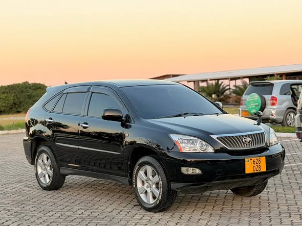 A picture of Toyota harrier