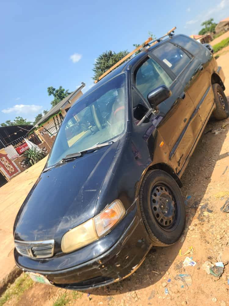 A picture of Honda Shuttle automatic