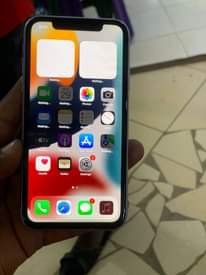 A picture of IPhone 11