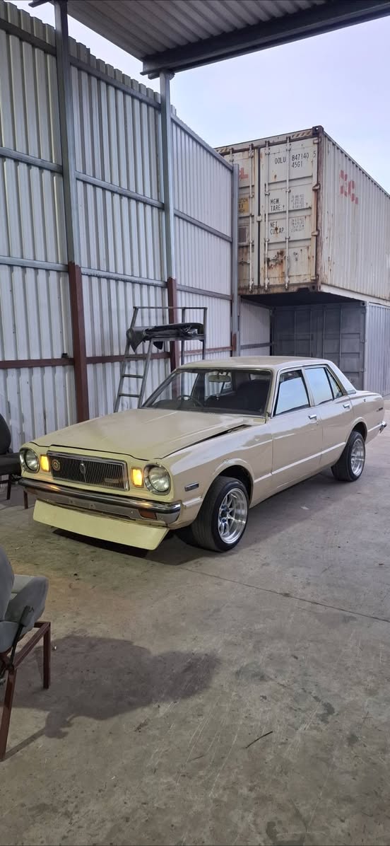 toyota cressida