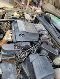 A picture of 2004 Toyota Avalon 2004