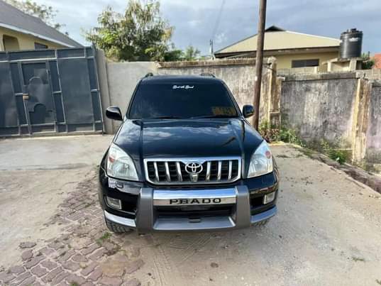 A picture of Price 40 Million LandCruiser Prado 120 DM Engine 1kd Fuel