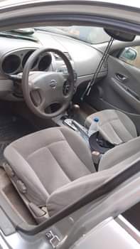 A picture of Nissan Altima 2005 Engine is untouched Gear selecting very well