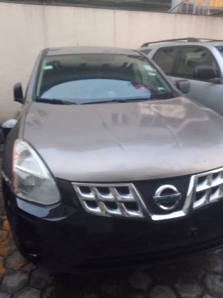A picture of Nissan rouge 2013