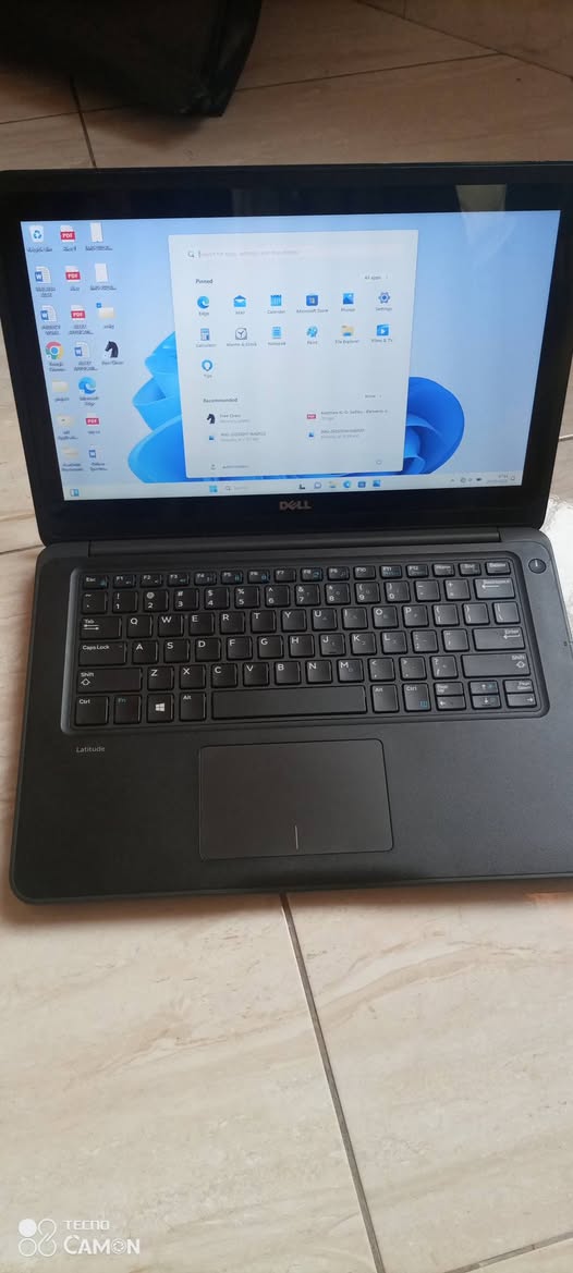 A picture of DELL latitude i3 Touchscreen 6th generation at 600 000
