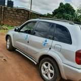 A picture of 2004 Toyota Rav4