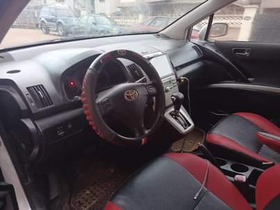 A picture of Toyota Corola verso