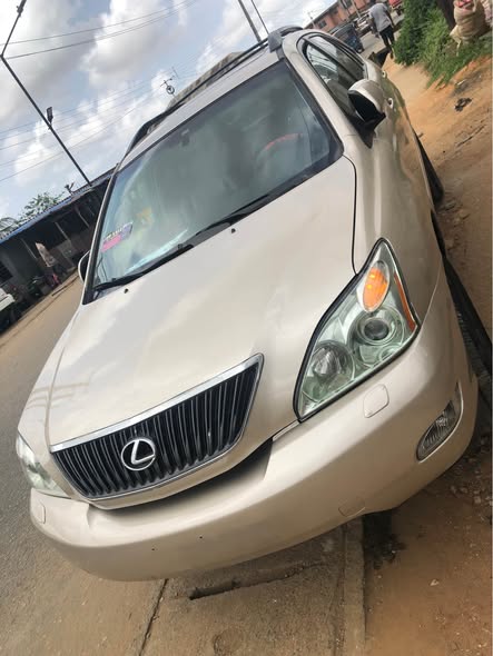 A picture of Rx 330 2008 Tokunbo standard Nothing to fixe