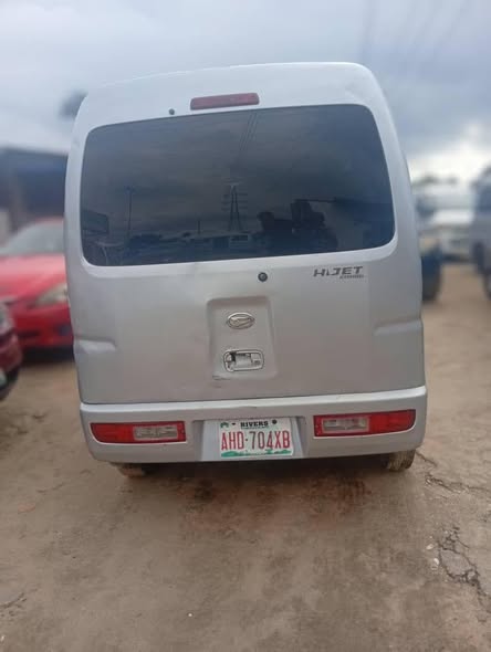 A picture of Keke bus clean working perfectly 4m is negotiable