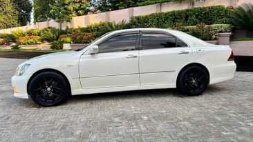 A picture of Crown Athlete Forsale