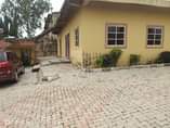A picture of A Distress school with 17 number of classes and another