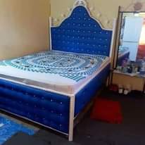 A picture of Ndugu na Jamaal karibuni katika bidhaa zetu za chuma ukihitaji