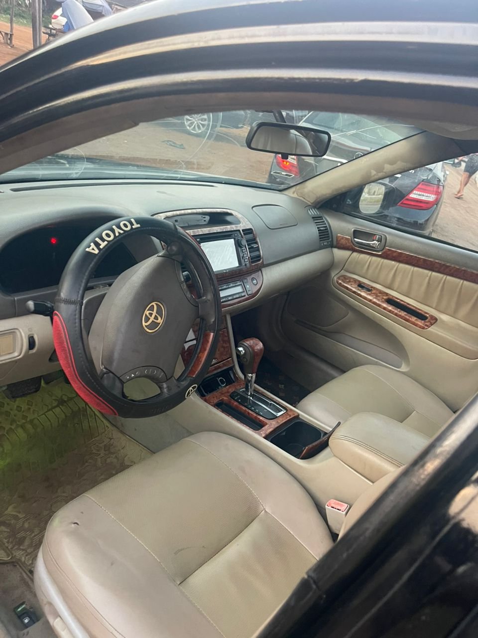 A picture of 2004 Toyota camry v6 negotiable