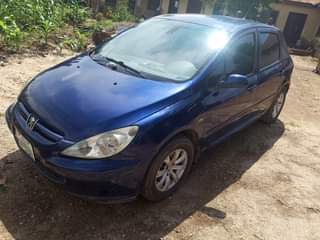 A picture of Peugeot 307 automatic Transmission 4 sale