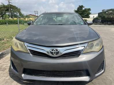 A picture of Fast sale Reg 012 013 Toyota Camry First owner with