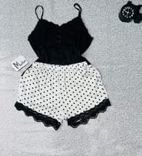 A picture of Night dress