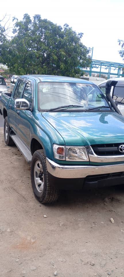 A picture of Hilux for sale 0783561320 Full ac Low mileage Engine 5L