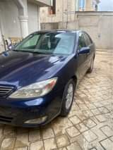 A picture of 2004 2004 XLE 2004