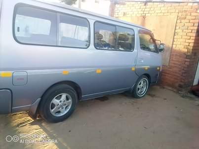 used nissan caravan