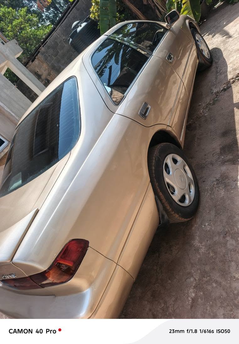 A picture of Toyota camry