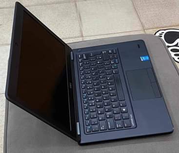 A picture of Dell latitude E5450