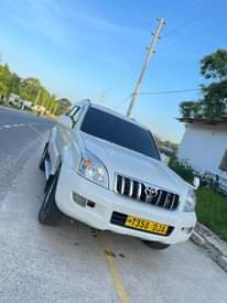 A picture of LANDCRUISER PRADO