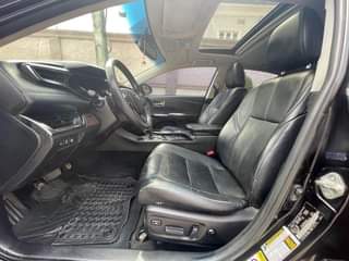 A picture of Toyota Avalon 2014 limited
