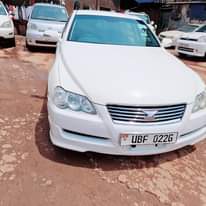 A picture of Toyota mark x in good condition call me on 0755169683