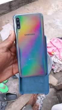 A picture of Samsung galaxy A50