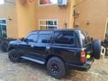 A picture of Land cruiser GX 1hz engine kavu