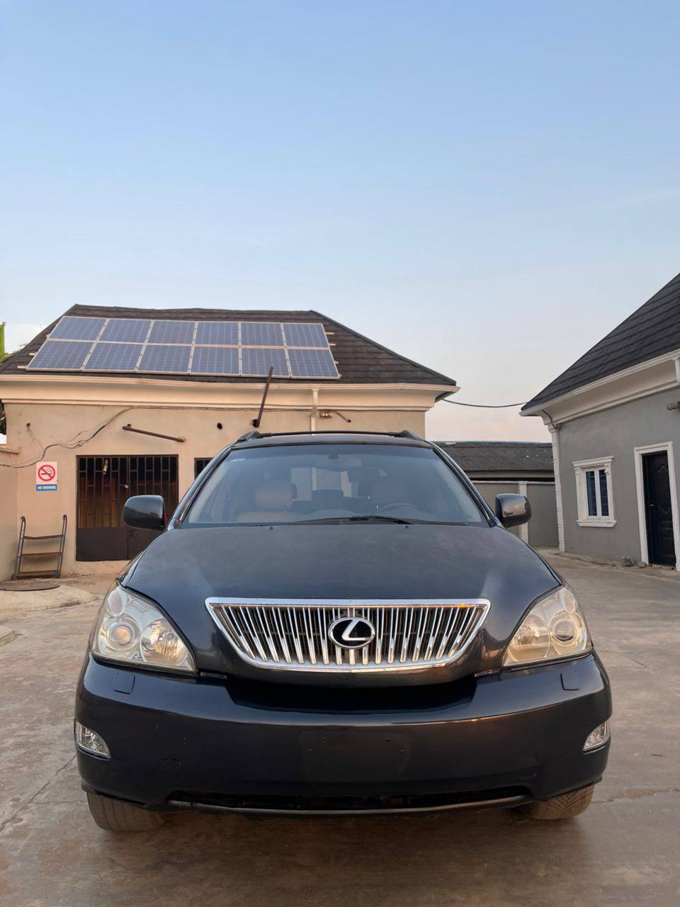 A picture of 2008 Rx350
