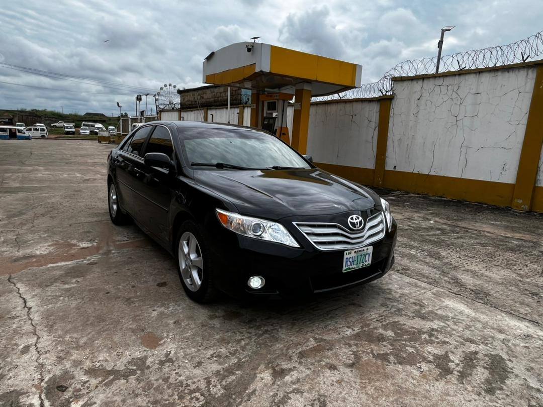 A picture of Toyota Camry spider 09