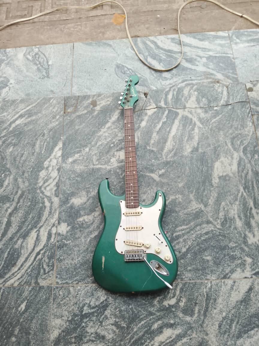 A picture of Electric lead guitar