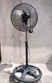 A picture of 18 Used Fan
