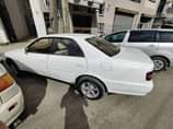 A picture of 1999 Toyota Chaser sx100 4cyl White