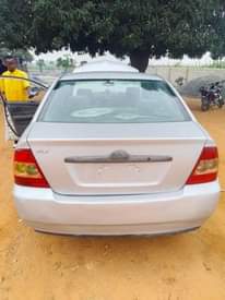 A picture of 2005 Toyota Bank type 4