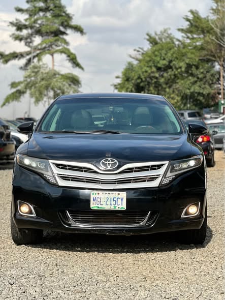 A picture of 2010 Toyota Venza fullest option