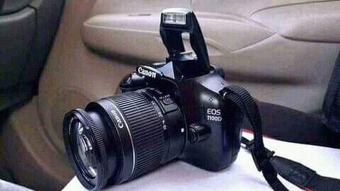 A picture of Canon 1100D