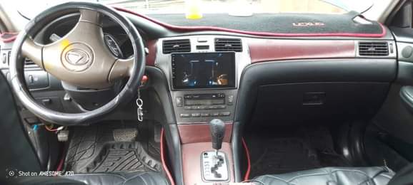 A picture of Quick sales Dealer s buy 2005 model ES330 2 8m