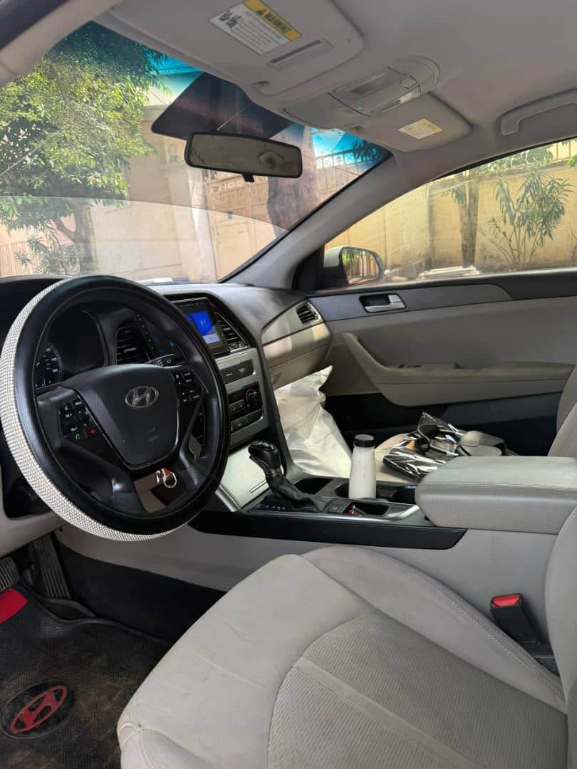 A picture of SELLING 2016 sonata with sharp 360 proxy sensors with full