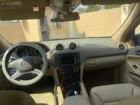 A picture of Mercedes Benz ML350