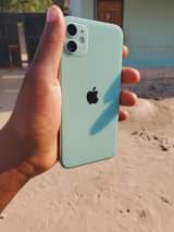 A picture of Iphone 11 DUOS