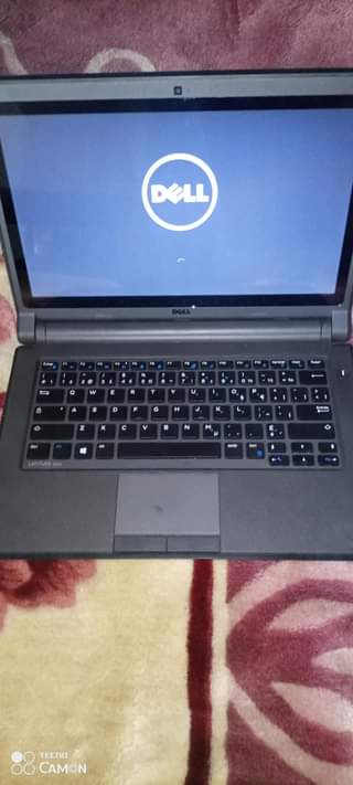 A picture of DELL latitude i3 Touchscreen at 500 000