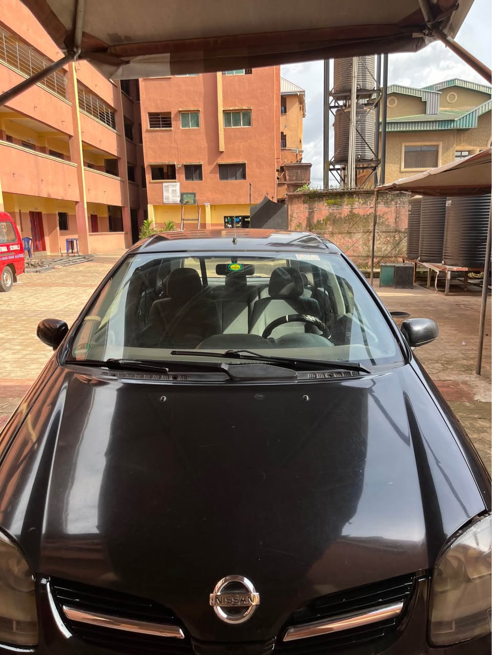 A picture of Nissan Almera Tino